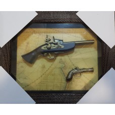 Tablou Panoplie arme 2 pistoale si harta
